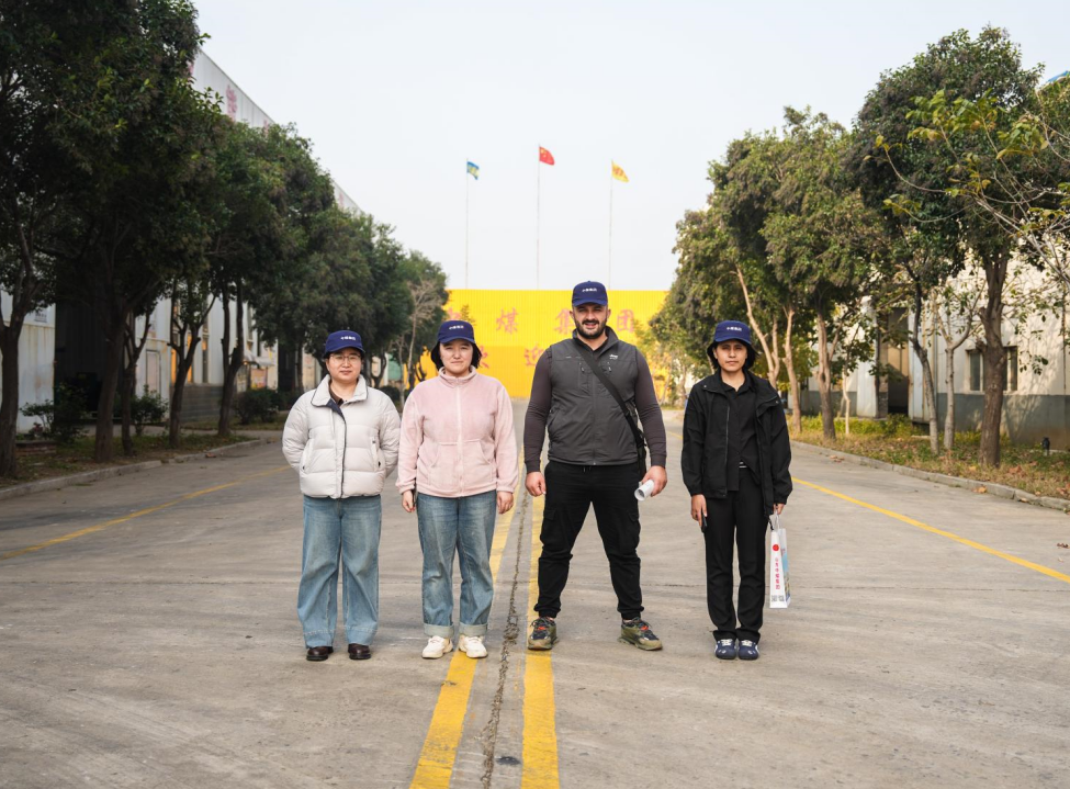 格鲁吉亚客商走进中煤集团：见证智能制造实力，现场签约