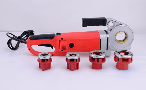 SQ-2手持式电动套丝机