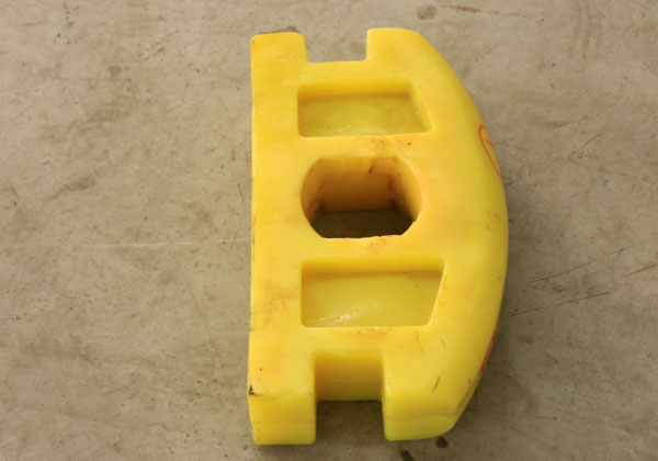 聚氨酯矿车碰头