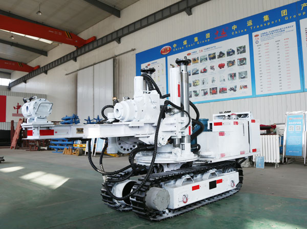 ZDY4000L型履带式全液压坑道钻机