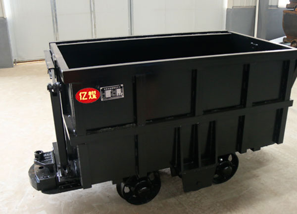 MCC2.0-6单侧曲轨侧卸式矿车