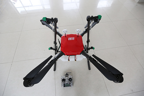 四桨无人遥控农药飞机