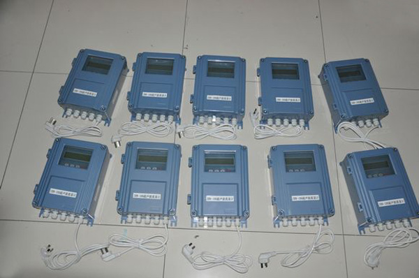 固定壁挂式超声波流量计