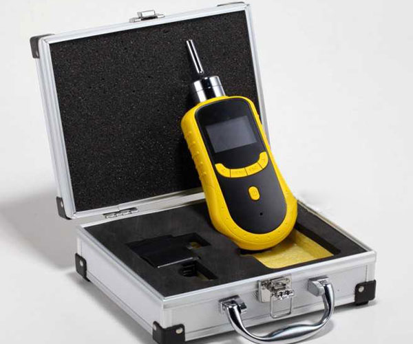 泵吸式臭氧检测仪