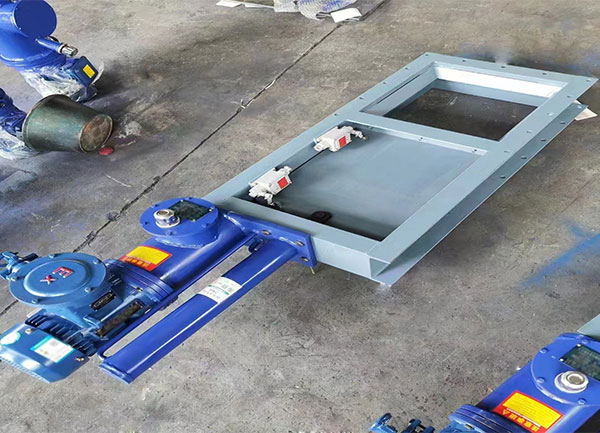 电液动扇形闸门