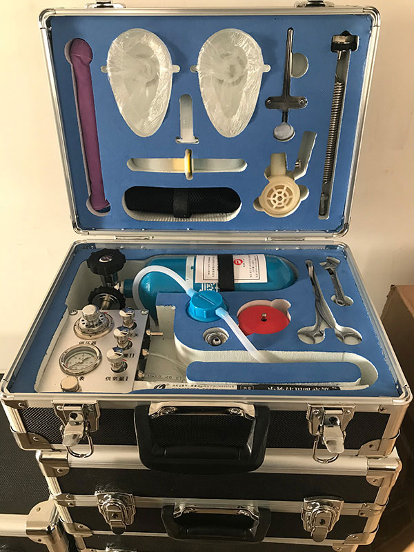 便携式自动苏生器