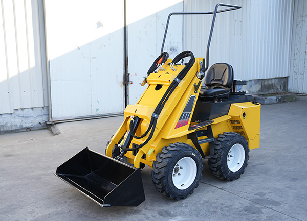 座驾式轮胎滑移装载机