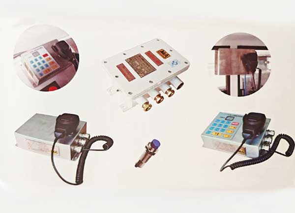 矿用车载广播对讲装置