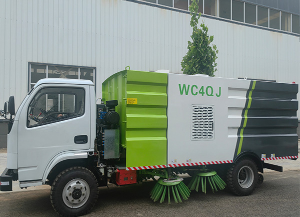 WC4QJ型防爆柴油机无轨胶轮清扫车