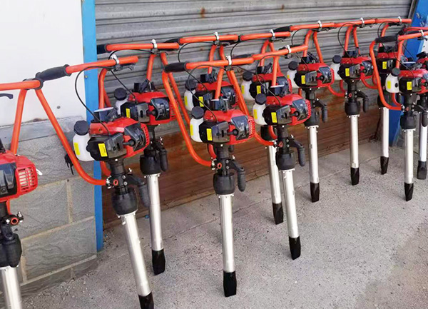 ND-4型内燃捣固机