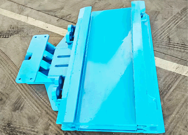 刮板转载机凹槽