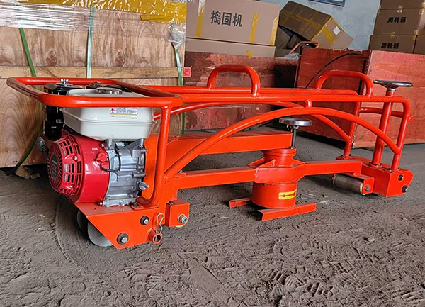 NGM-4.8型内燃钢轨打磨机