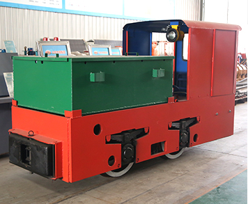 12吨蓄电池电机车