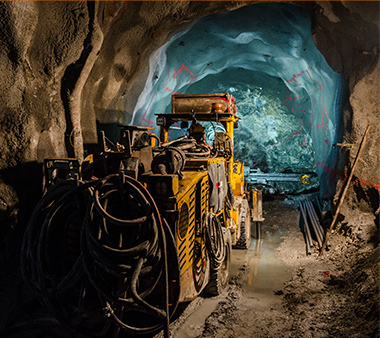 矿洞钻孔