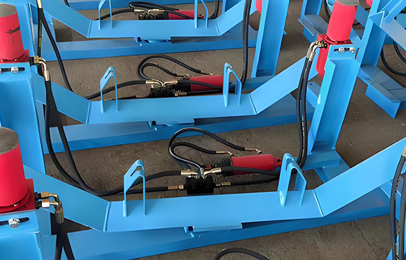 托辊支架安装维护简单