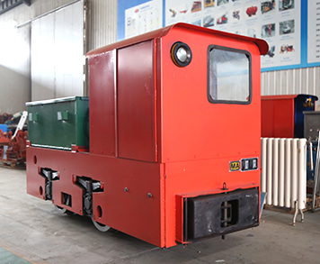 8吨蓄电池电机车