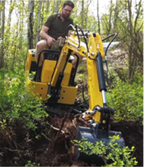 13B小型挖掘机耙草松土