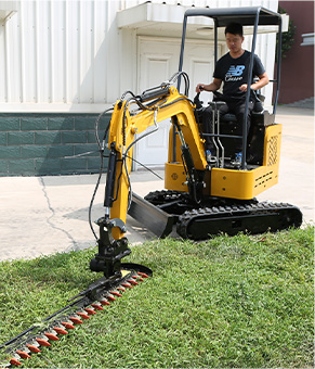 13B小型挖掘机钻孔抓木