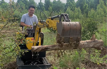 小型挖掘机农田建设