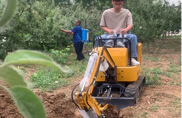 小型挖掘机果园种植