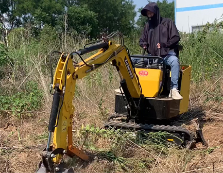小型挖掘机大棚修建