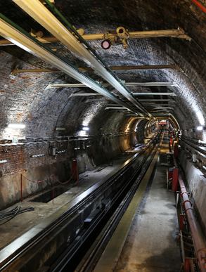 矿井巷道二次支护