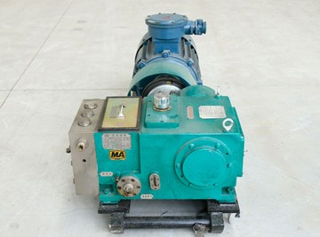 BRW40/20型乳化液泵站