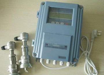 固定壁挂式超声波流量计