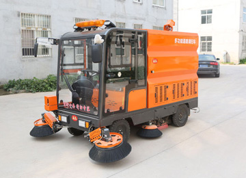 多功能道路清扫车