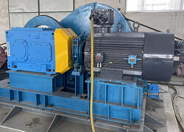 无极绳连续牵引车