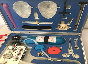 便携式氧气自动复苏机