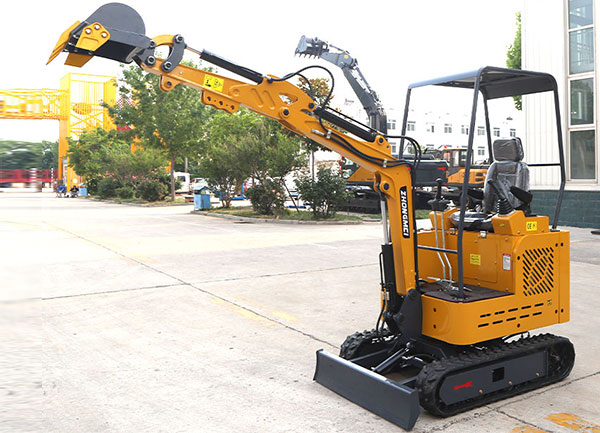 17小型挖掘机