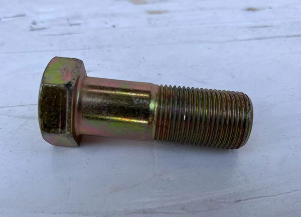 装载机刹车钳固定螺丝