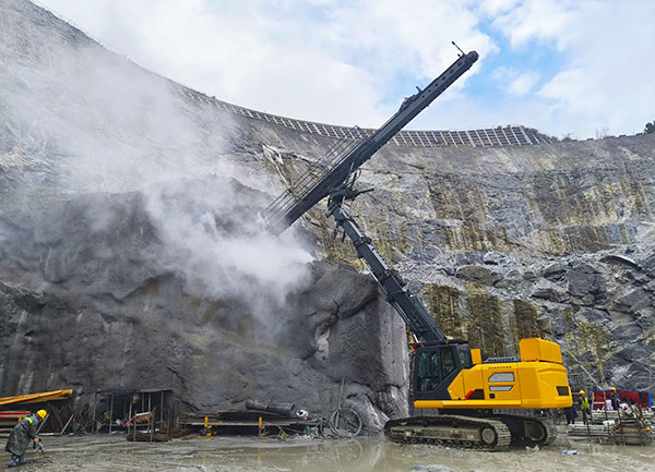 液压凿岩钻机