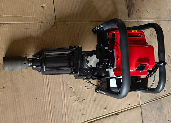 NLB-500型手持式内燃螺栓扳手