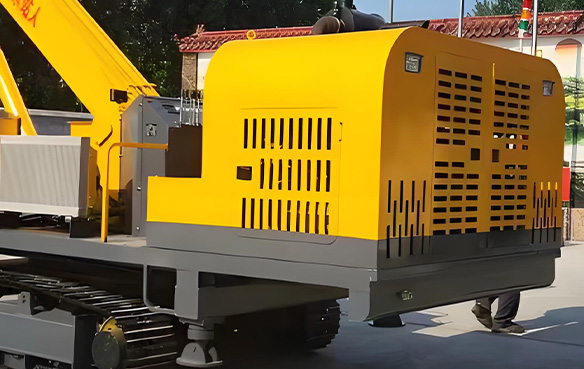 单臂轨轮式凿岩台车