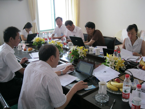 /热烈欢迎专家来中煤工矿集团进行质量管理体系认证/