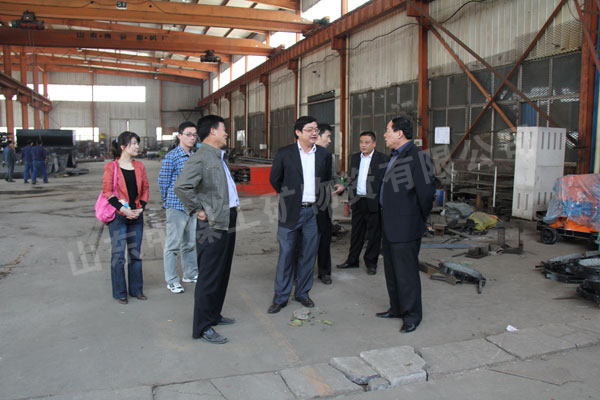 /热烈欢迎花园煤矿有关领导莅临中煤集团参观指导/