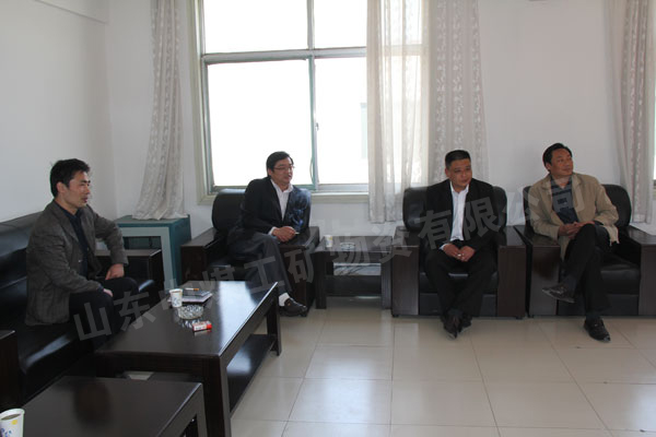 /热烈欢迎花园煤矿有关领导莅临中煤集团参观指导/