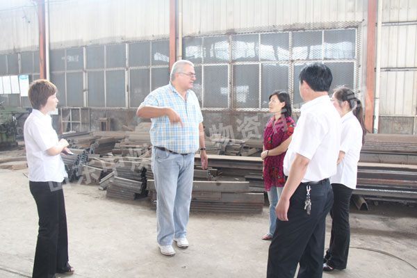 /喜讯:哥伦比亚外商前来山东中煤工矿集团参观考察，并签下大额采购合同/