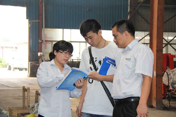 /刚果某大型矿山企业客户代表莅临山东中煤考察采购/