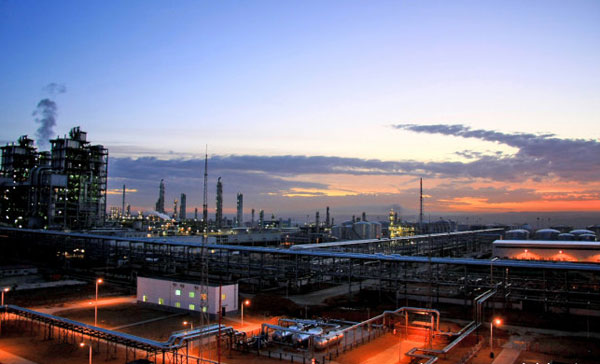 /鄂尔多斯已成全国首个亿吨级现代化煤炭生产基地/