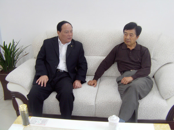 /济宁国资委有关领导来我公司参观指导/