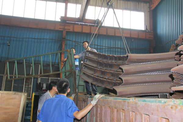 /刚果某大型矿山企业客户代表莅临山东中煤考察采购/