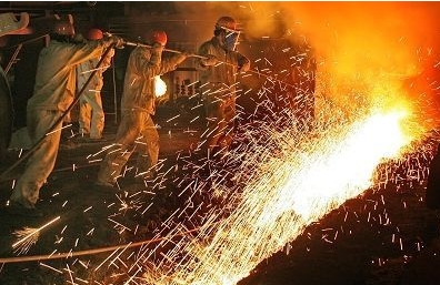 造船与机械工业出现回暖，将有可能带动钢铁企业的发展