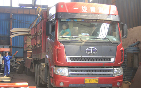 中煤集团一批矿用设备发往内蒙古