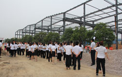 中煤集团领导干部及业务骨干参观集团新建电子商务产业园基地