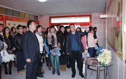 热烈欢迎济宁学院师生莅临中煤集团参观考察