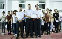 中煤集团特聘著名美声歌唱家王悦坤为艺术顾问