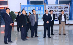 热烈欢迎工信部两化融合处处长王建伟一行莅临集团参观考察